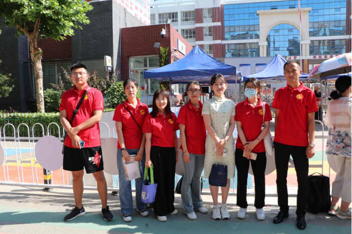 激情澎湃，共战高考——保定中恒高级中学高考送考名场面