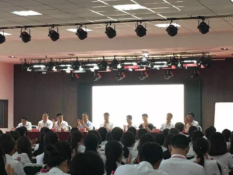 保定贺阳衡水一中高级中学教师培训大会