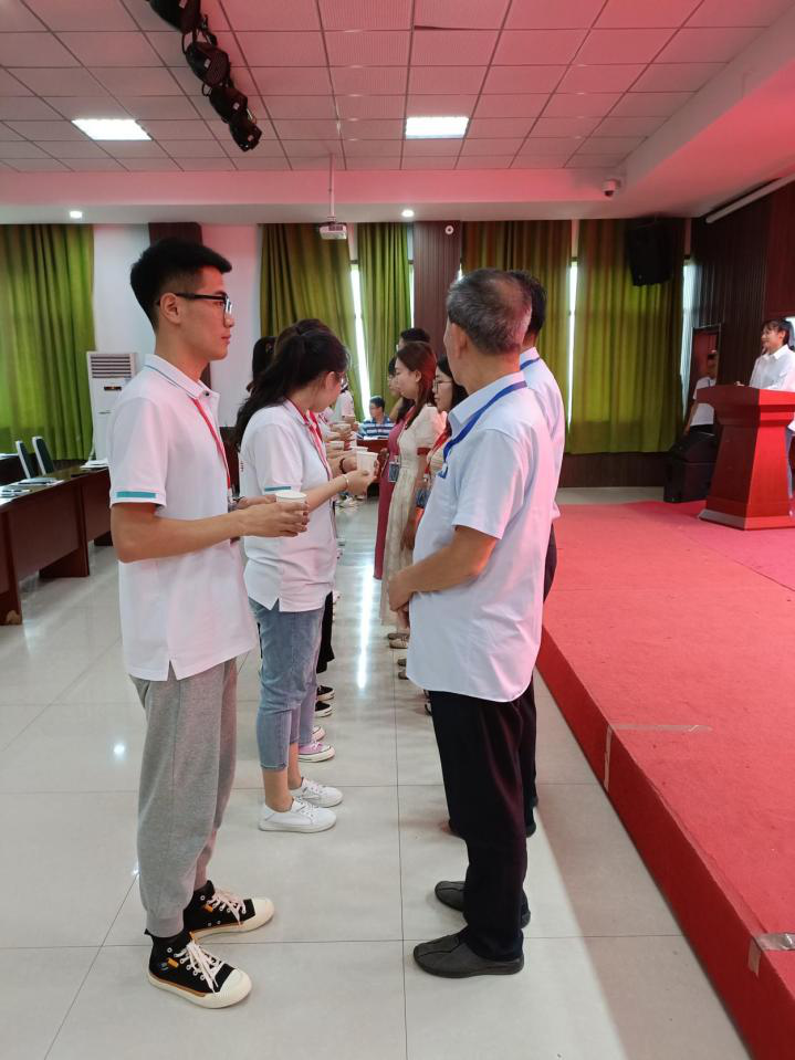 “青蓝之约”教师结对典礼